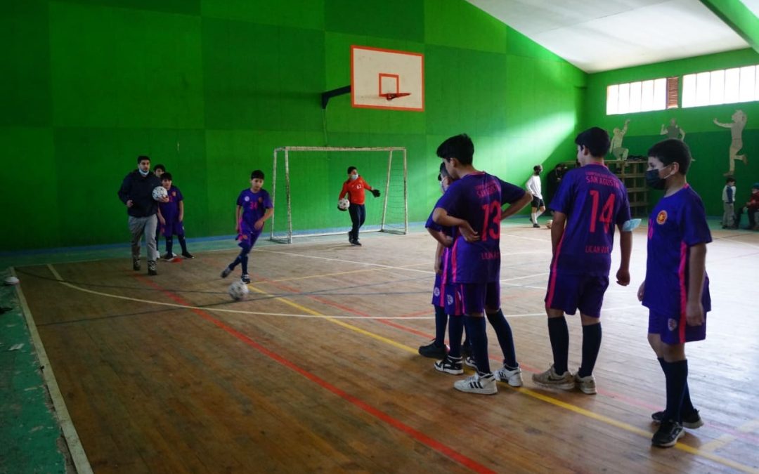 Encuentro deportivo y musical.