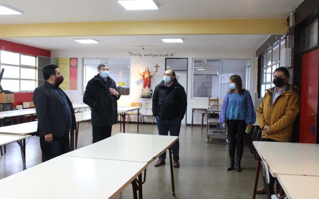 Visita de la Fundación del Magisterio de la Araucanía.